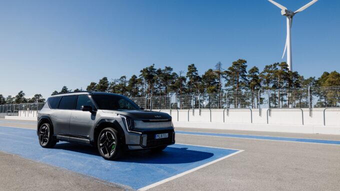 Praktisk prestanda – priset klart för Kia EV9 GT
