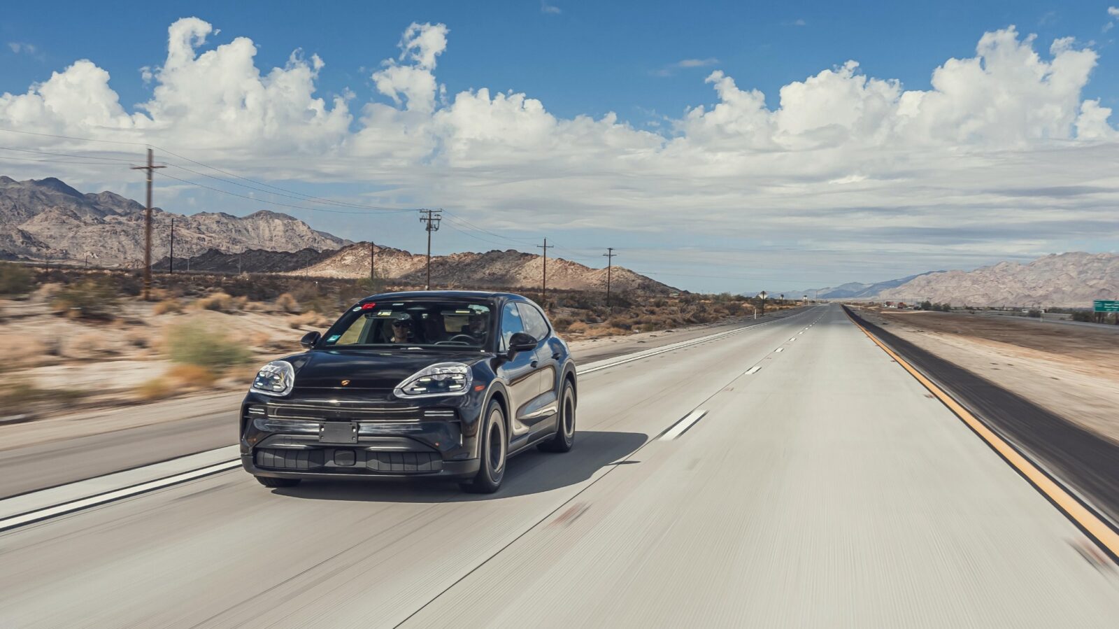 Ny cellkemi och avancerad kylning – så snabbt laddar Porsche Cayenne